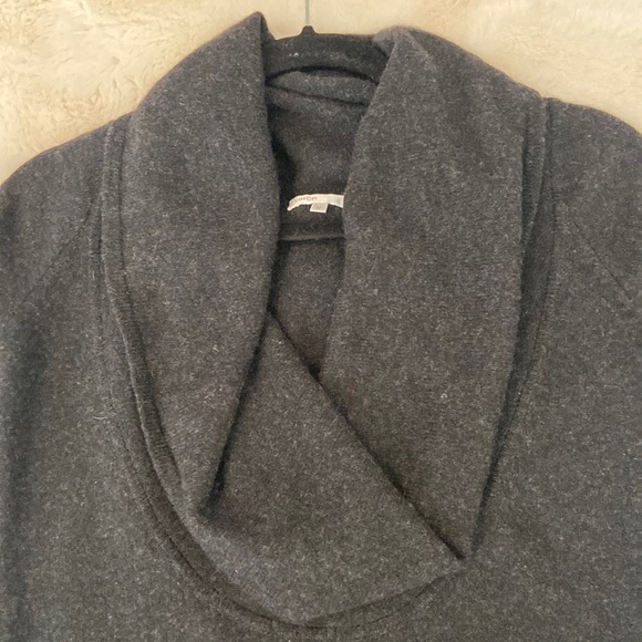 Vince charcoal gray Sz M Cashmere Cowl Neck Sweater - Picture 5 of 6